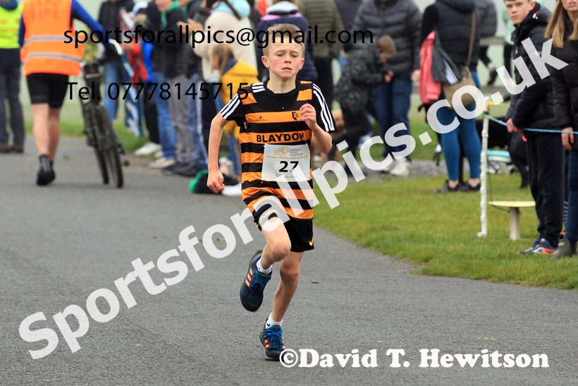 Boys and Girls Under-13s, 2022 Heaton Memorial 10k Road Race, Newcastle Town Moor.  Photo: David T. Hewitson/Sports for All Pics